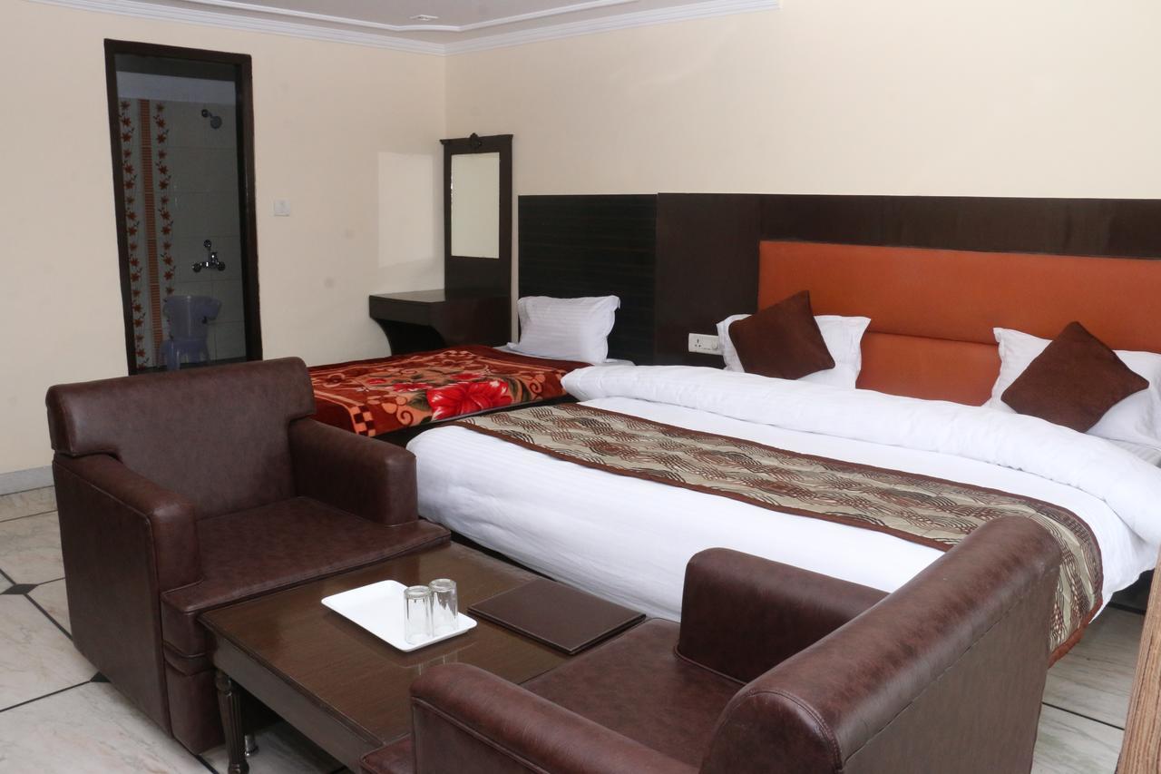 Hotel New Bharat Mussoorie Exteriér fotografie