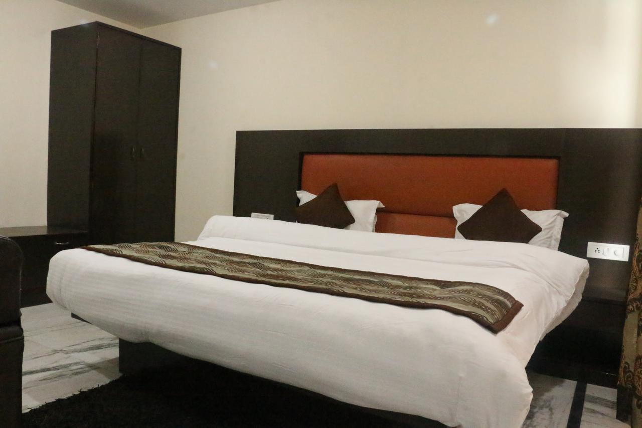Hotel New Bharat Mussoorie Exteriér fotografie