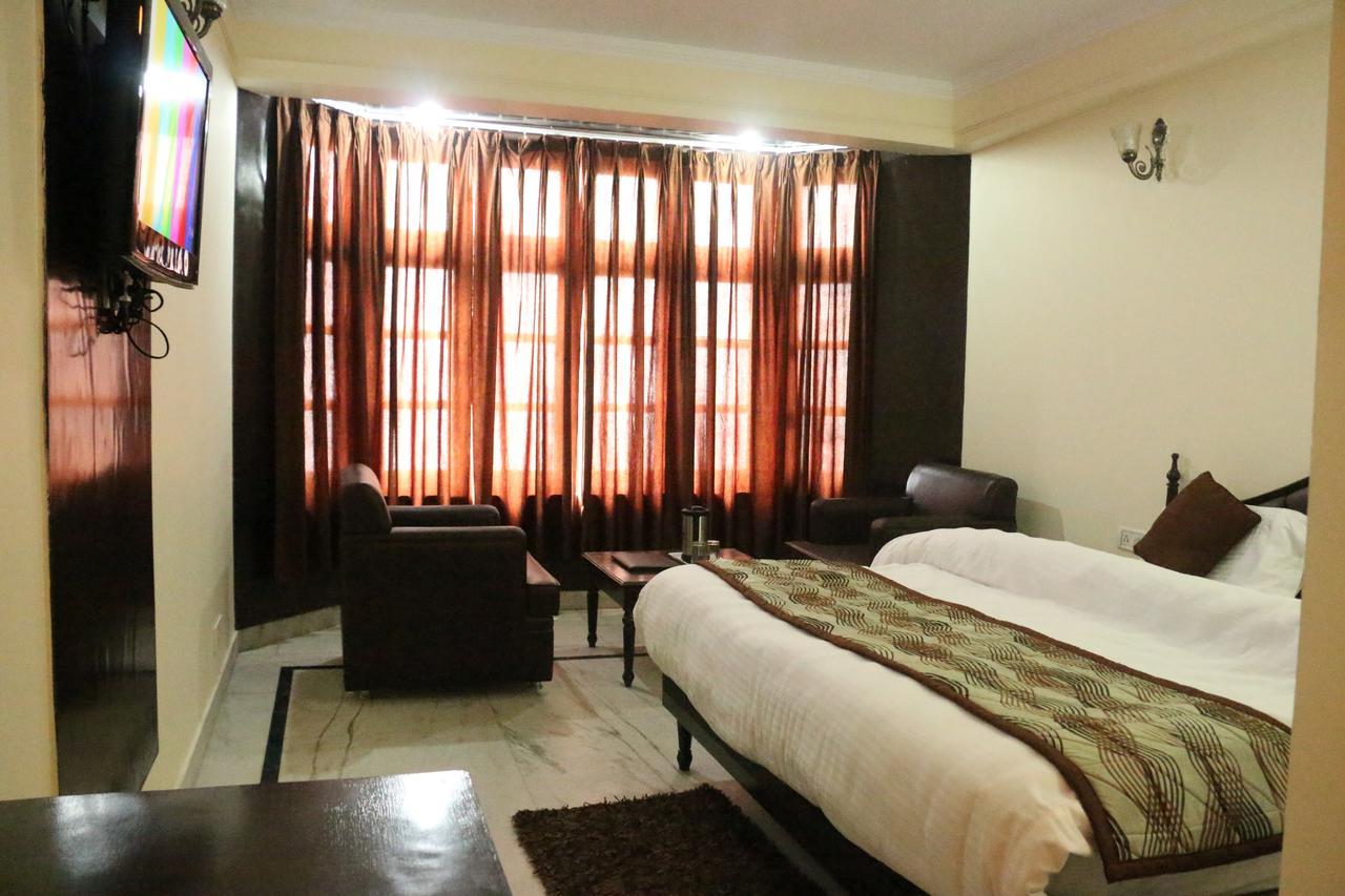 Hotel New Bharat Mussoorie Exteriér fotografie