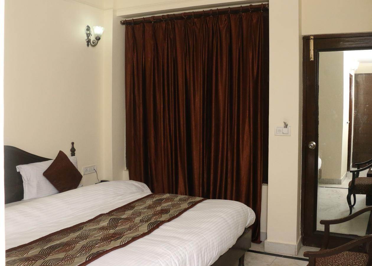 Hotel New Bharat Mussoorie Exteriér fotografie
